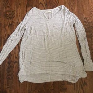 Long sleeve soft abercrombie and fitch shirt